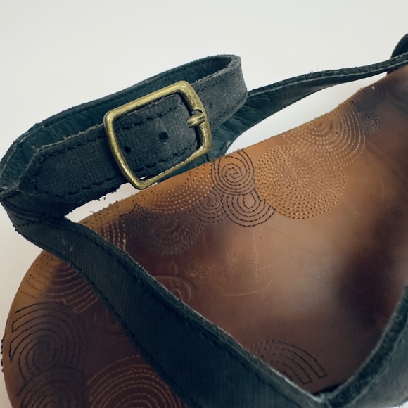 Chaco Women's Black Sofia Leather Strappy Sandals ankle strap buckle size 6 - Picture 4 of 7